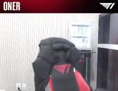 这么丝滑？！和Doran玩得很开心，Oner笑到从椅子上摔下来