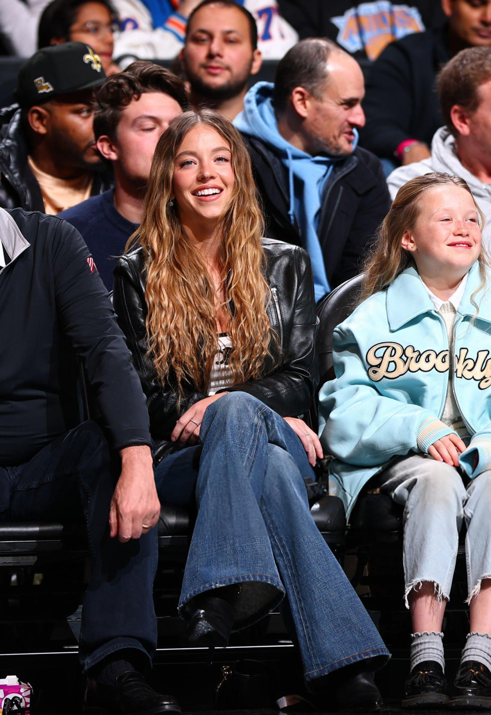 🧐谁狂喜？悉尼妹宣布出售5000块含有她自己洗澡水的肥皂！