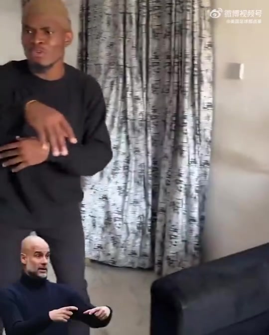 国外博主模仿教练名场面，塔子哥那段抓住精髓了🤣🤣